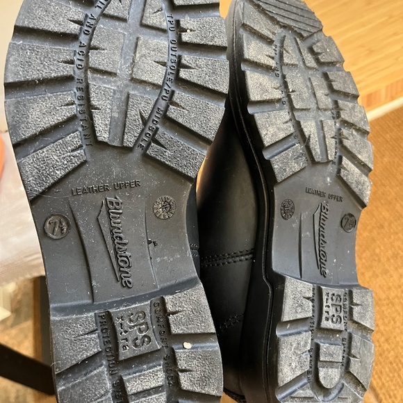 Blundstone Boots - Size AUS/UK 7.5 - Model 558 - Black - Leather Lined - EUC - Picture 8 of 8